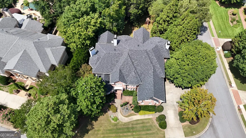 8190 Nesbit Ferry RD Sandy Springs, GA 30350