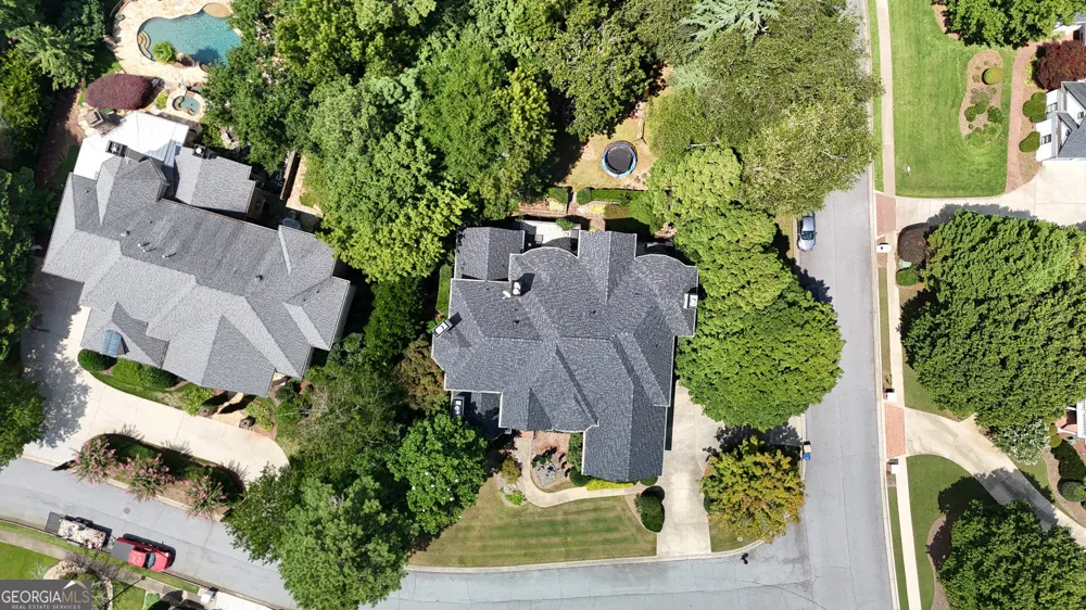 8190 Nesbit Ferry RD Sandy Springs, GA 30350