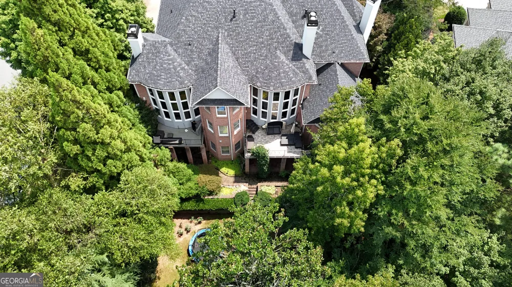 8190 Nesbit Ferry RD Sandy Springs, GA 30350