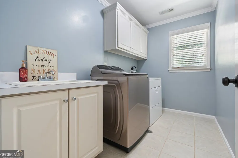 110 Ridge View DR Ball Ground, GA 30107