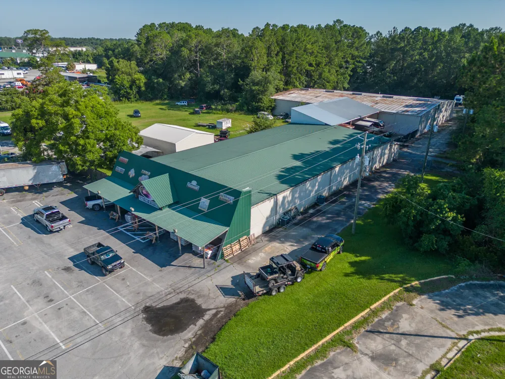 2023 Memorial DR Waycross, GA 31501