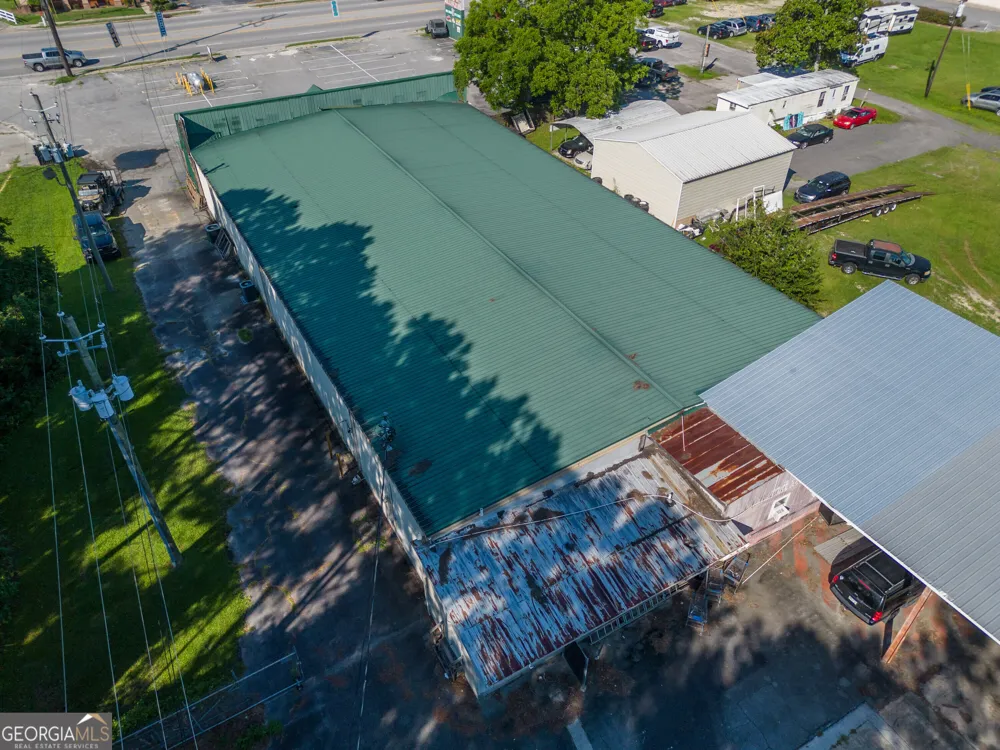 2023 Memorial DR Waycross, GA 31501