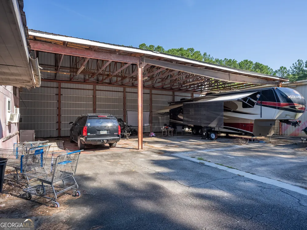 2023 Memorial DR Waycross, GA 31501