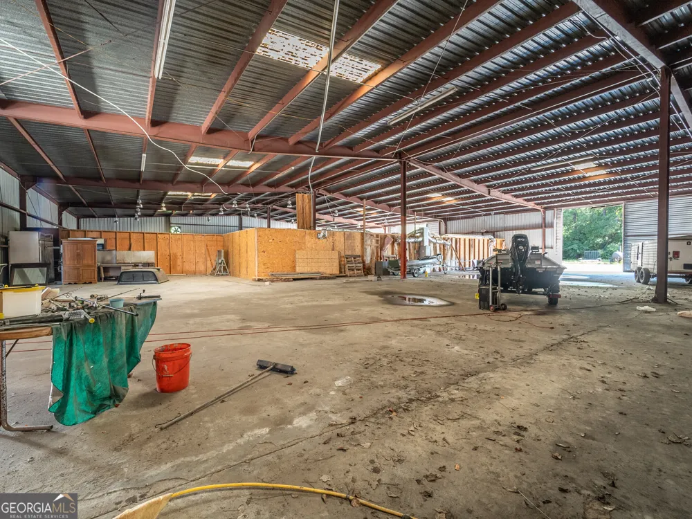2023 Memorial DR Waycross, GA 31501