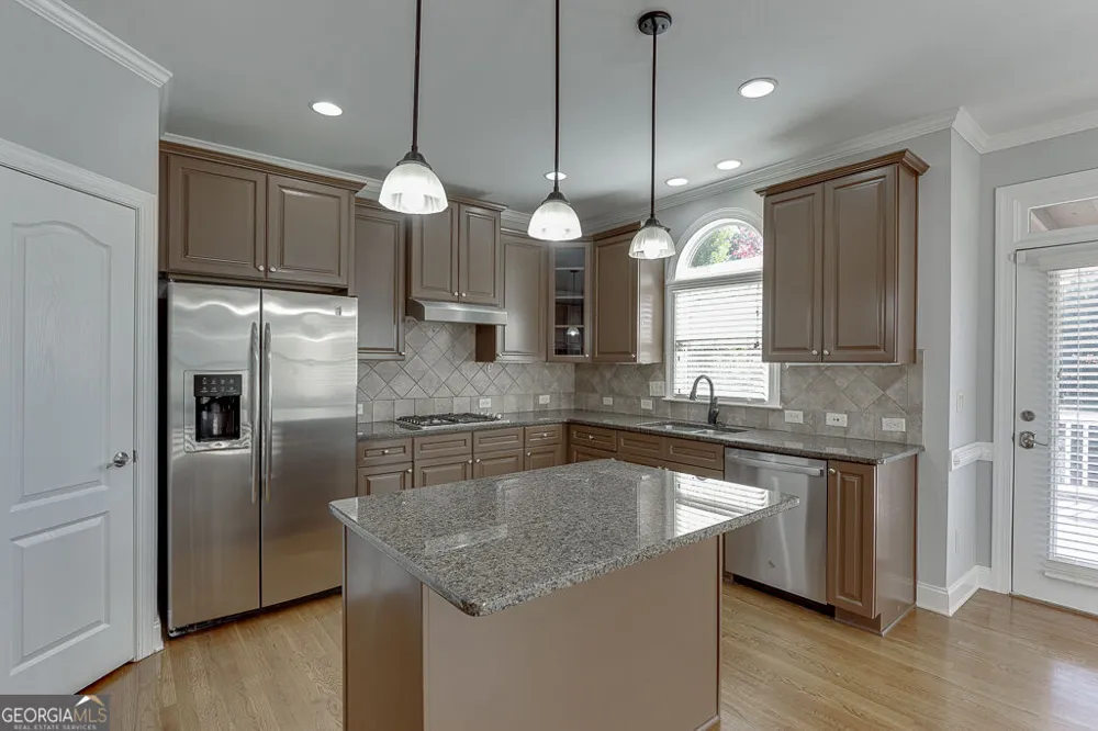 7708 Sleepy Lagoon WAY Flowery Branch, GA 30542