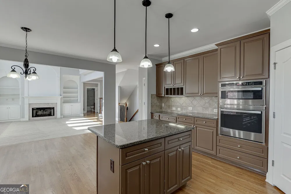 7708 Sleepy Lagoon WAY Flowery Branch, GA 30542