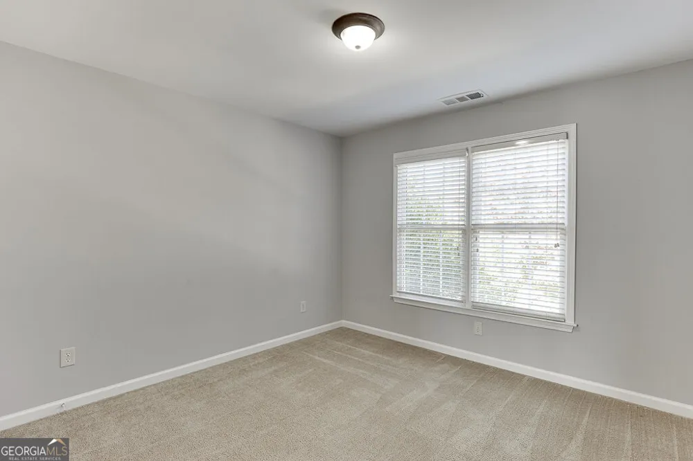 7708 Sleepy Lagoon WAY Flowery Branch, GA 30542