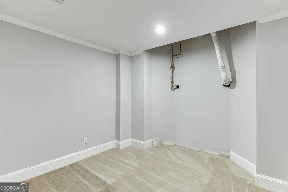 7708 Sleepy Lagoon WAY Flowery Branch, GA 30542