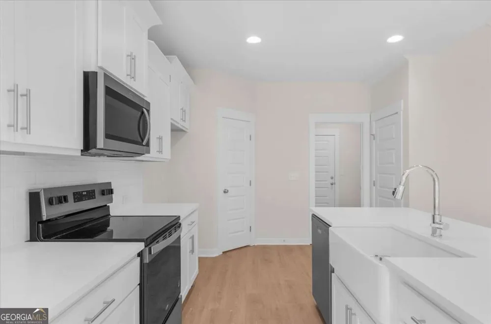 370 West Woods DR Dahlonega, GA 30533