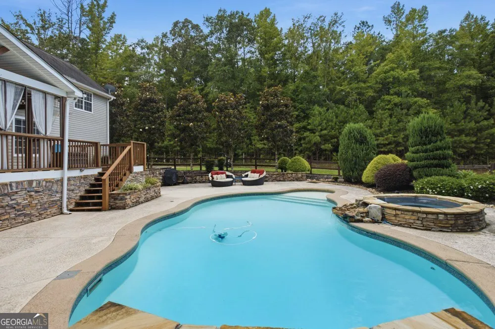 559 Macedonia RD Covington, GA 30014