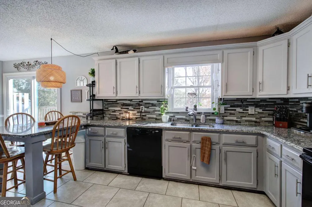 35 Miltons Walk SE Cartersville, GA 30120