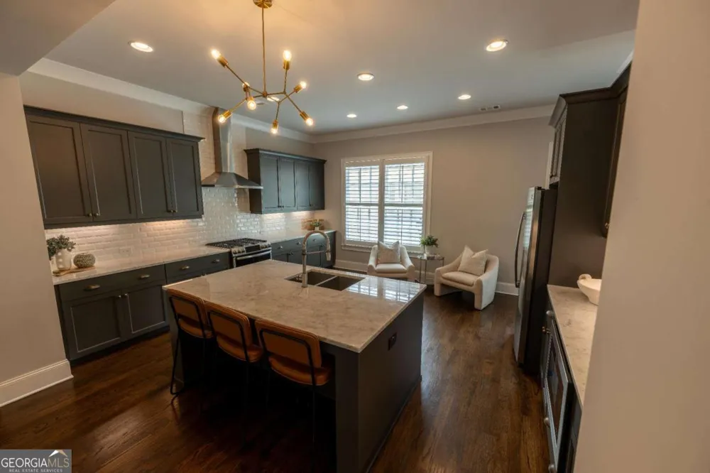 130 Clover CT Roswell, GA 30075