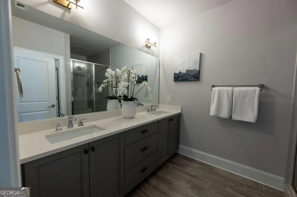 130 Clover CT Roswell, GA 30075