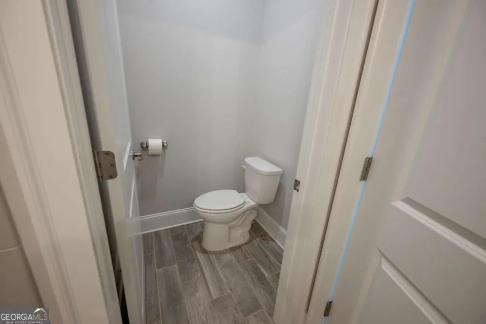 130 Clover CT Roswell, GA 30075