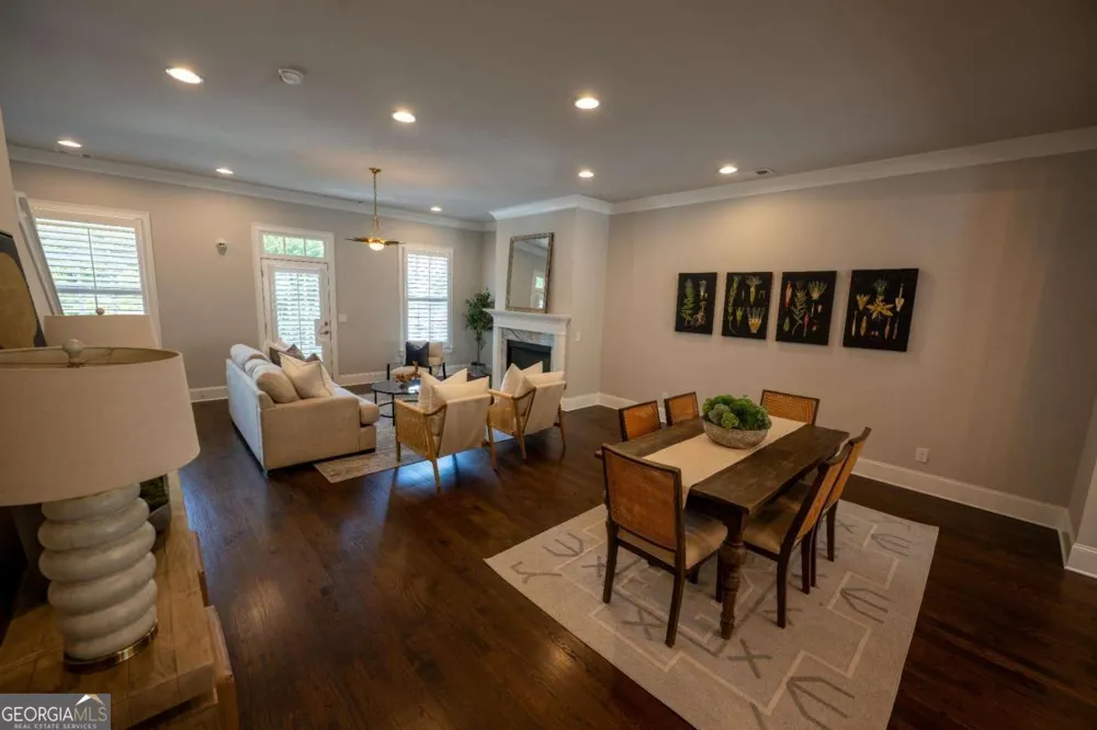 130 Clover CT Roswell, GA 30075