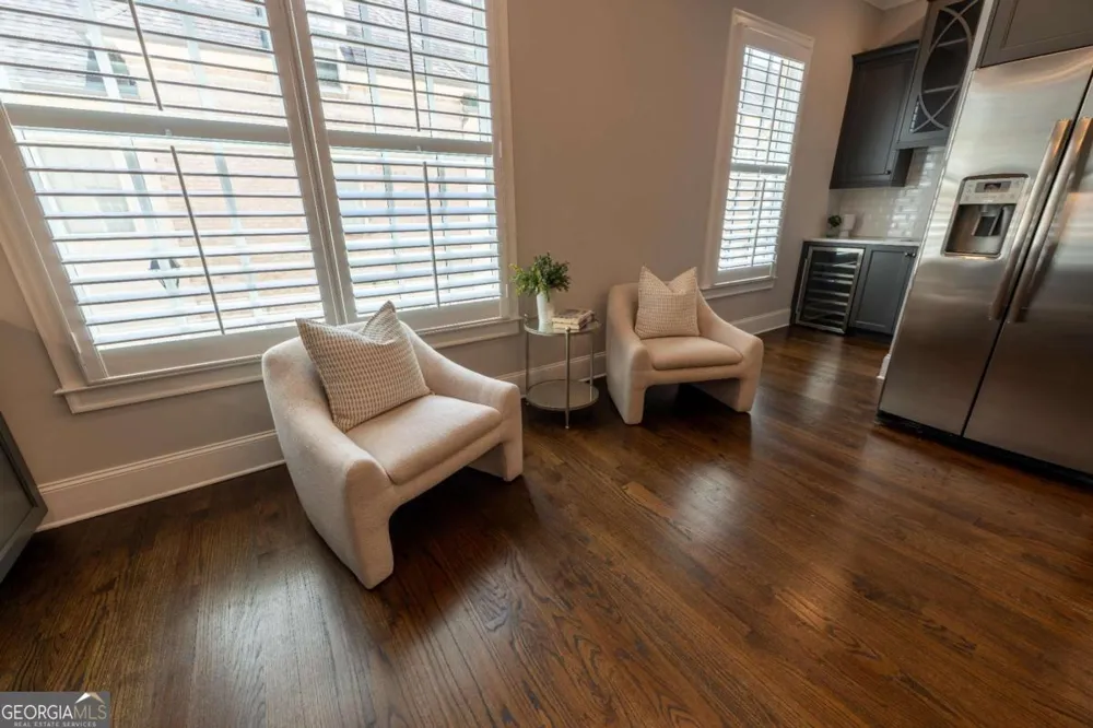 130 Clover CT Roswell, GA 30075