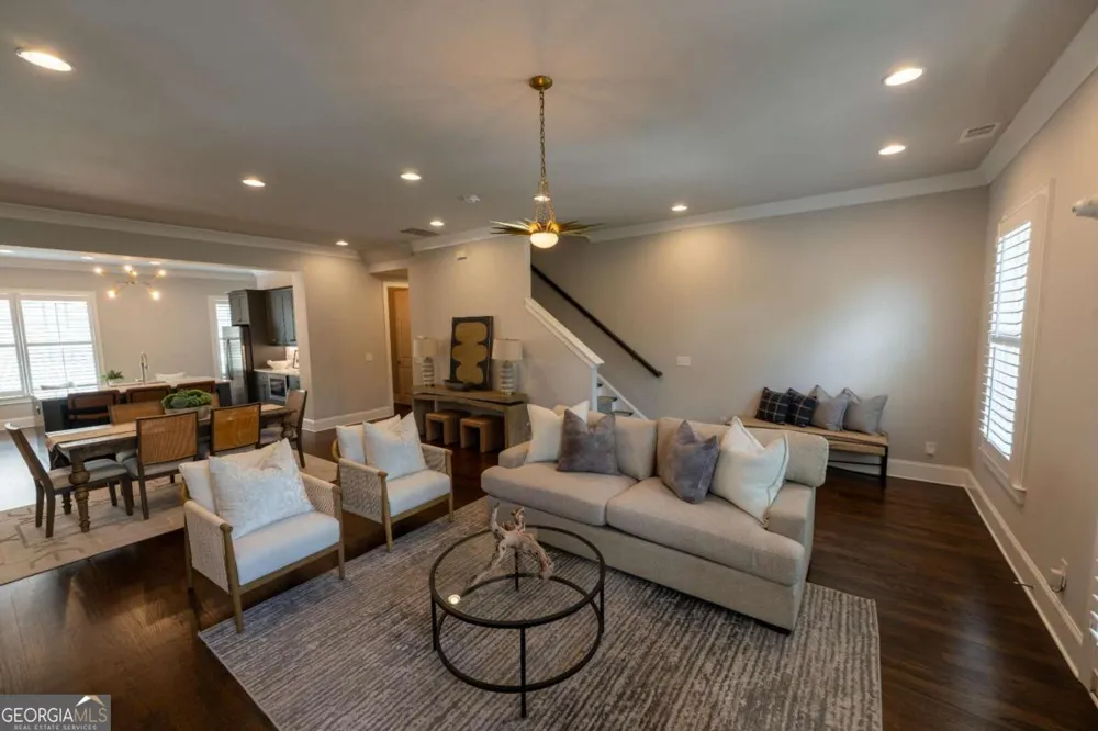 130 Clover CT Roswell, GA 30075