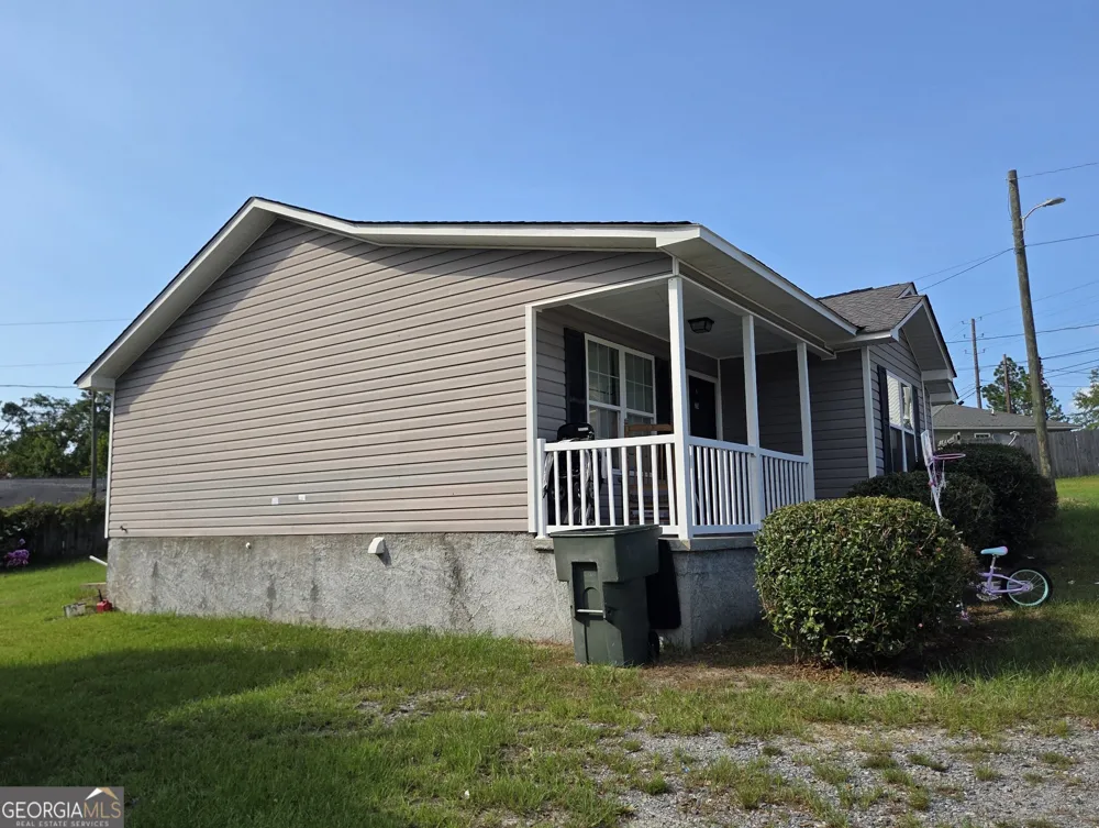 73 / 75 / 77 Royden DR Soperton, GA 30457