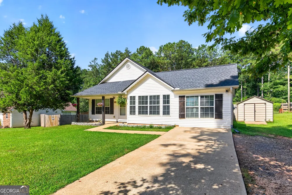 109 Jenny RD Grantville, GA 30220