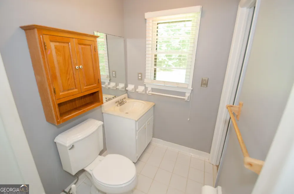 202 Sivell RD LaGrange, GA 30241
