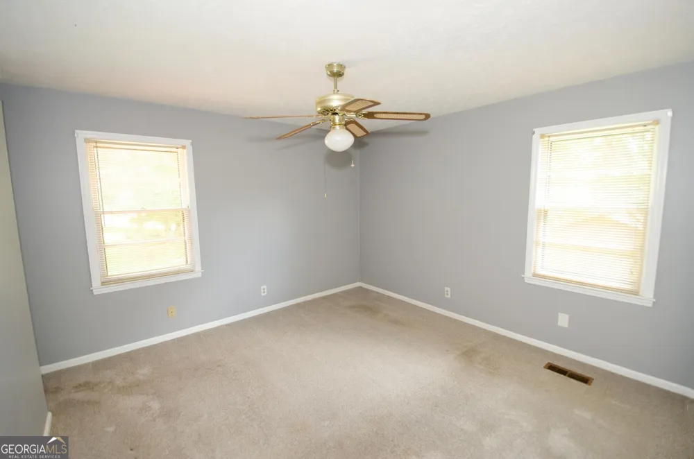 202 Sivell RD LaGrange, GA 30241