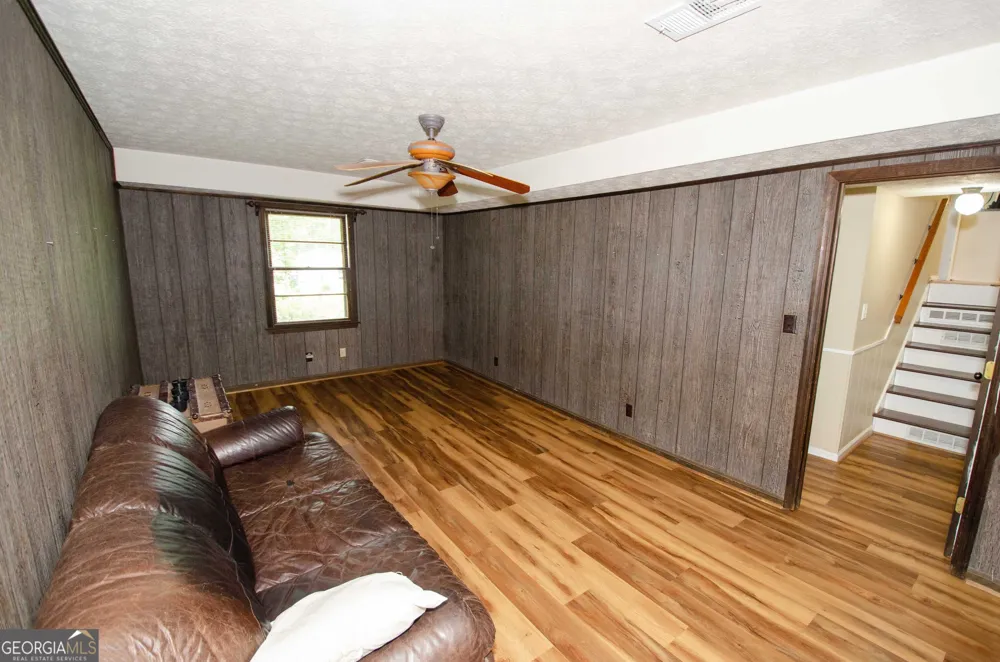 202 Sivell RD LaGrange, GA 30241