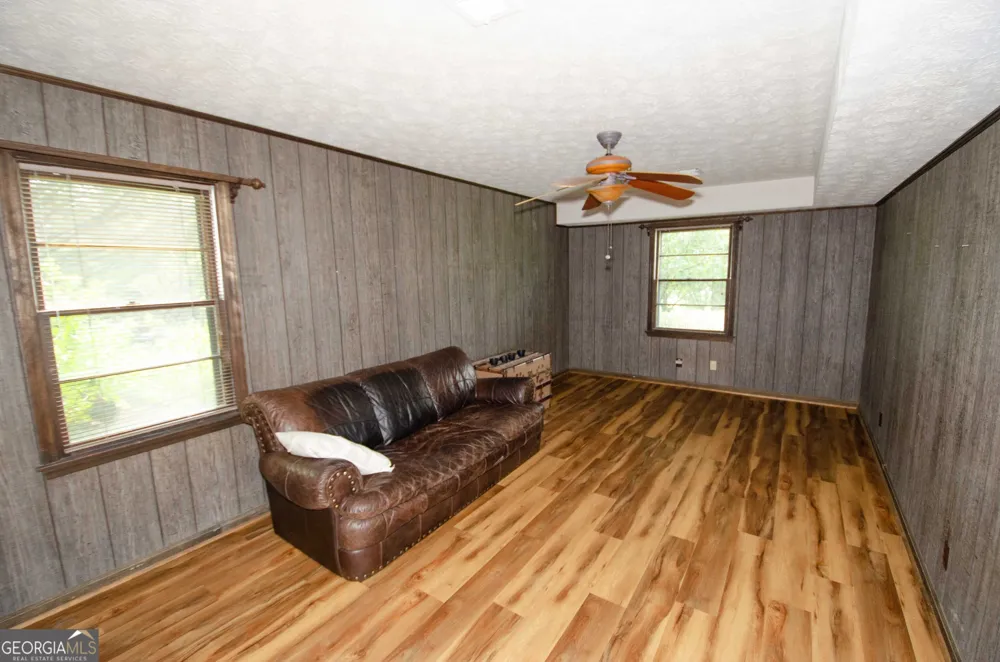 202 Sivell RD LaGrange, GA 30241