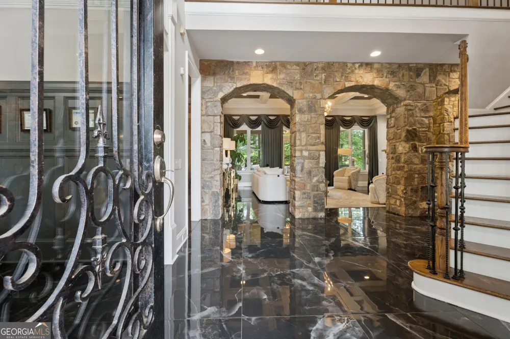 2660 Springbluff CT Buford, GA 30519