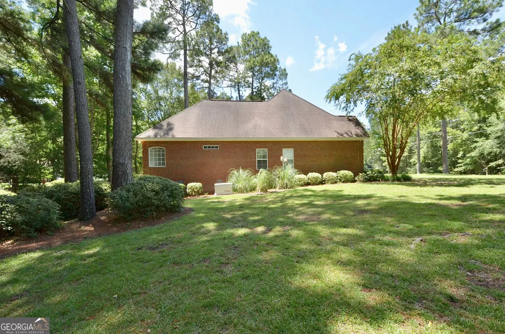 989 Wood Valley DR Eastman, GA 31023