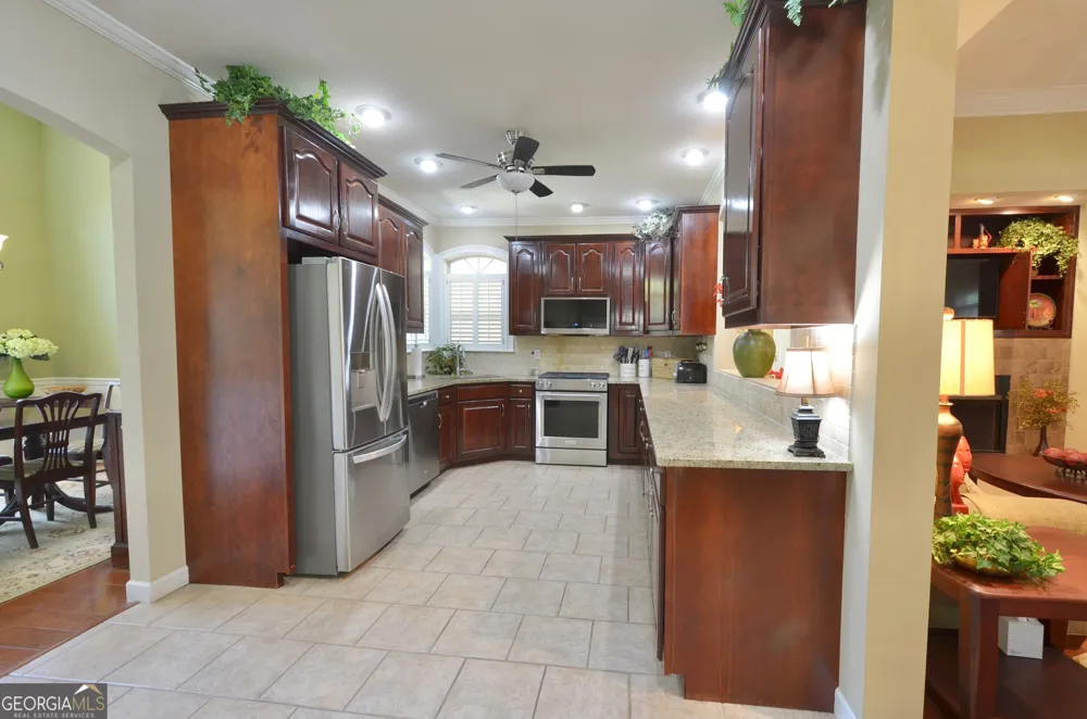 989 Wood Valley DR Eastman, GA 31023