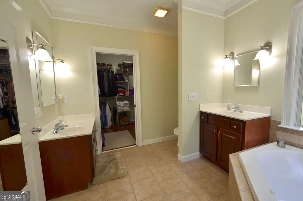989 Wood Valley DR Eastman, GA 31023