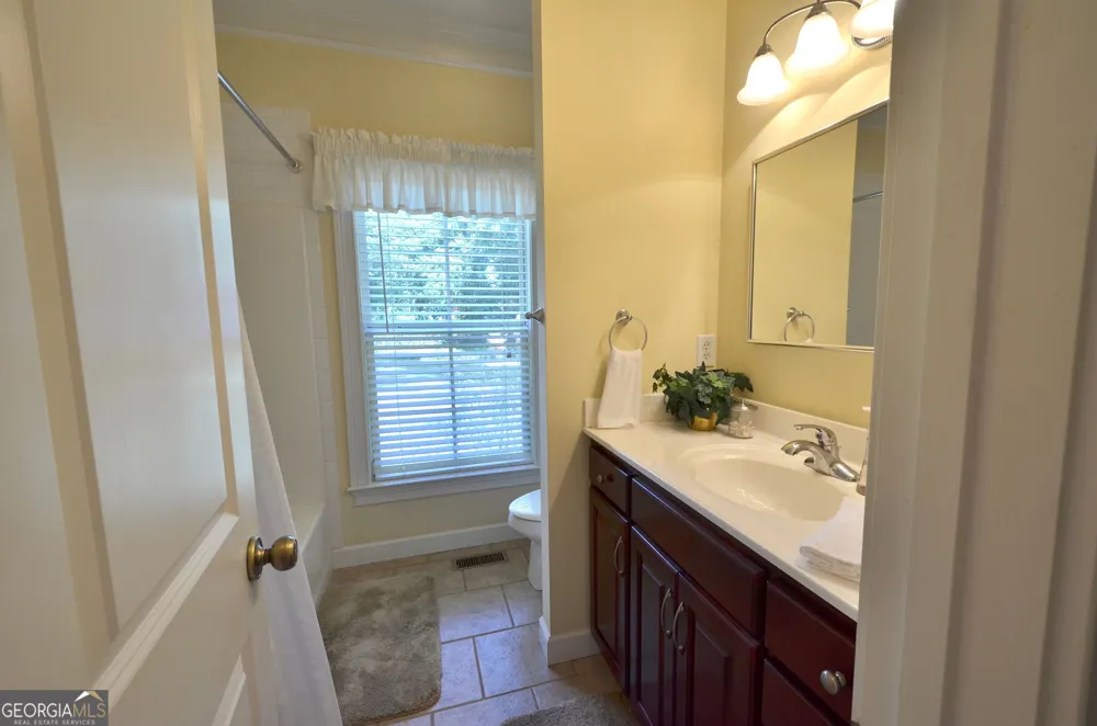 989 Wood Valley DR Eastman, GA 31023