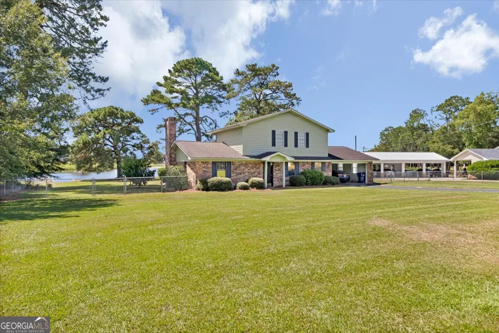 443 Lakeshore RD Pelham, GA 31779