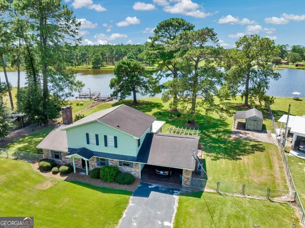 443 Lakeshore RD Pelham, GA 31779