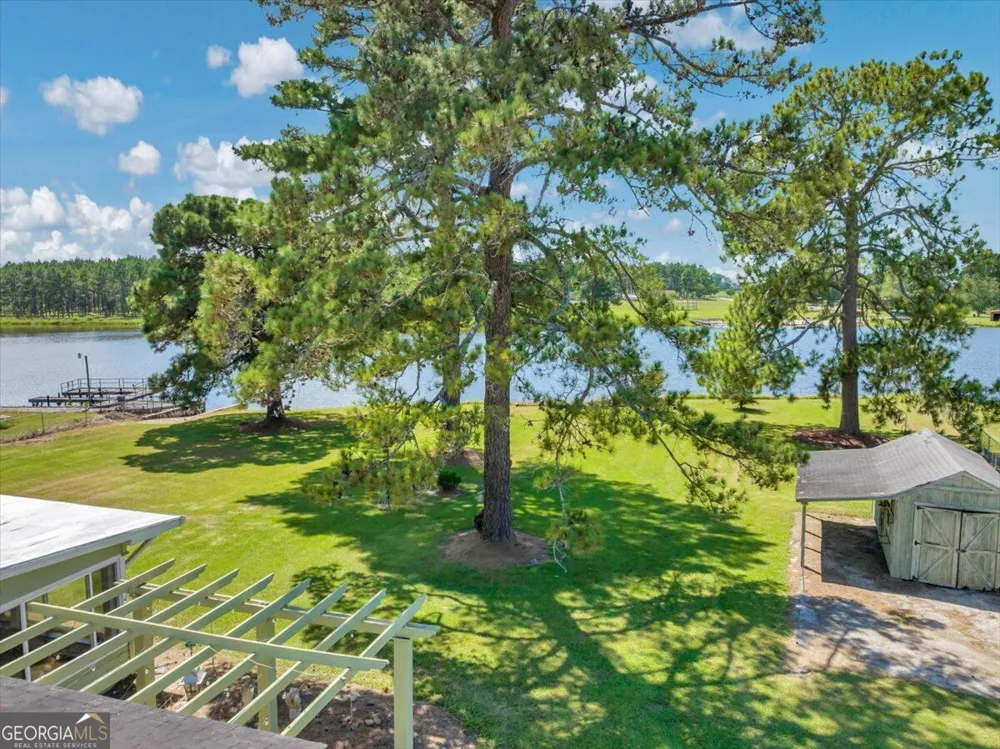 443 Lakeshore RD Pelham, GA 31779