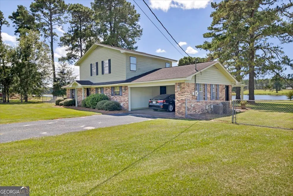 443 Lakeshore RD Pelham, GA 31779