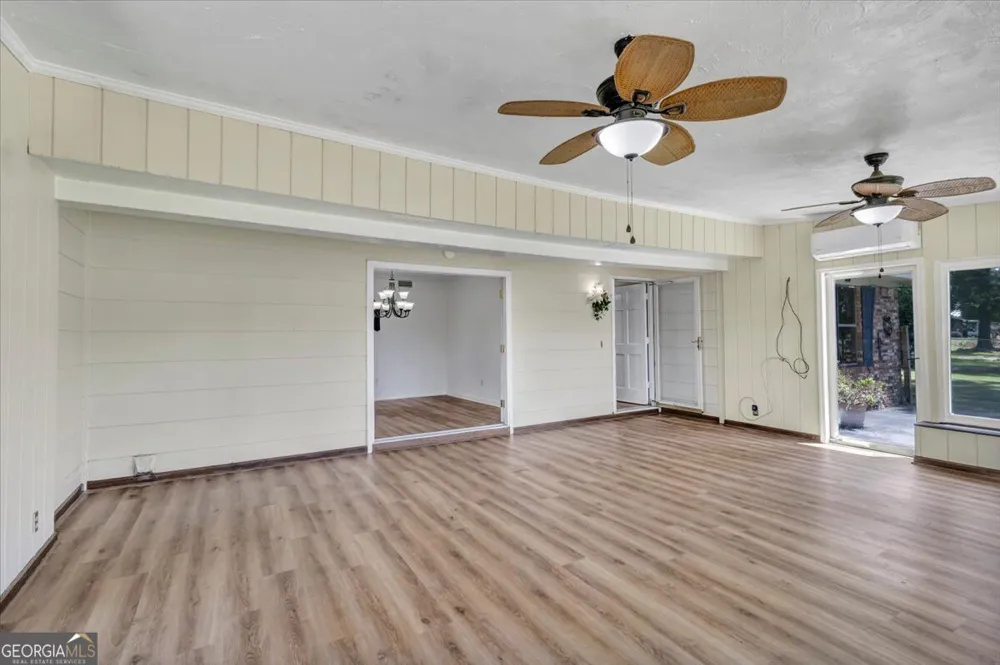 443 Lakeshore RD Pelham, GA 31779