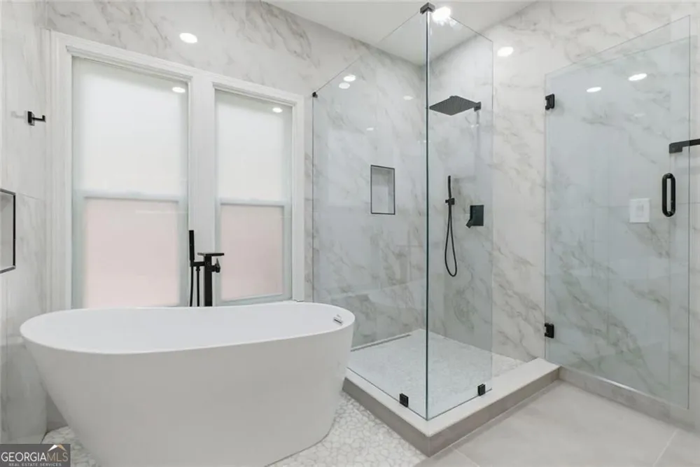 7170 Riverside DR NW Atlanta, GA 30328