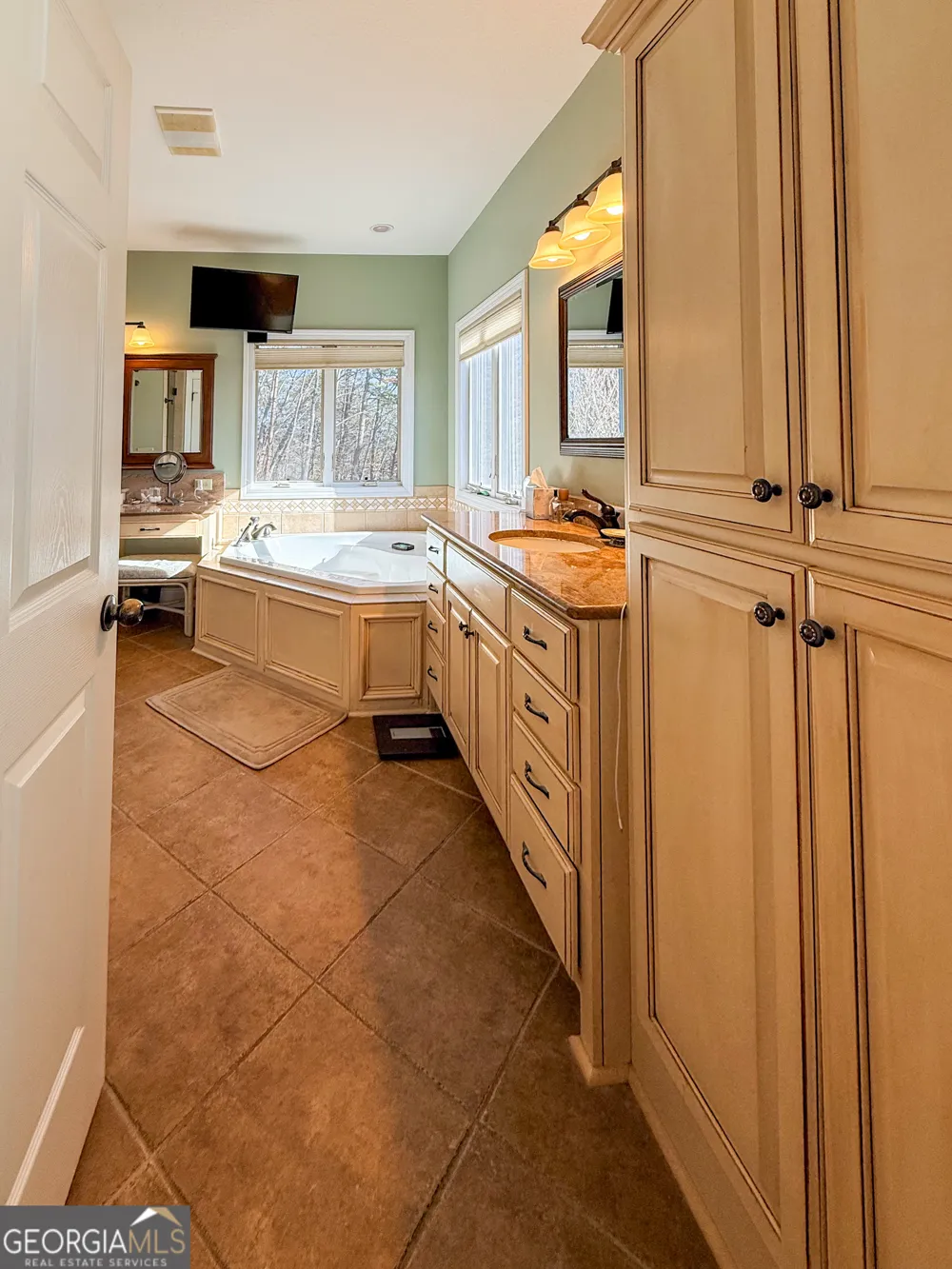 120 Ridgeland Sautee Nacoochee, GA 30571