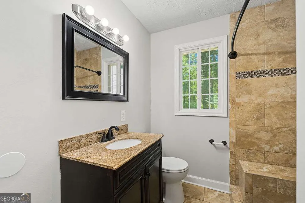 3740 Lavilla DR Powder Springs, GA 30127