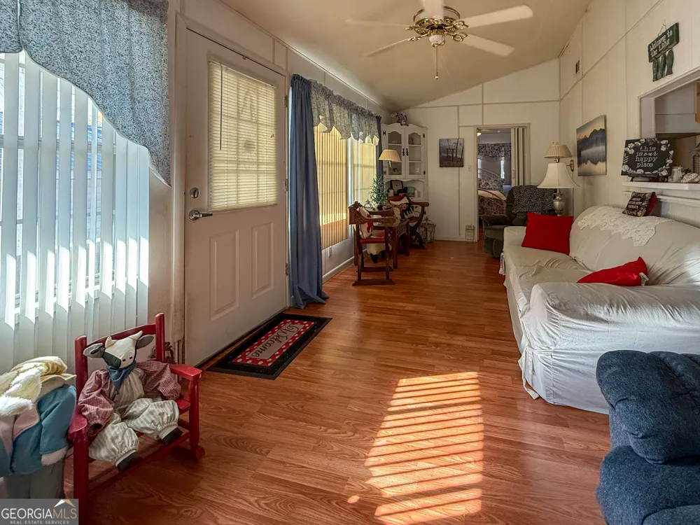 988 Mountain Shadows DR Cleveland, GA 30528