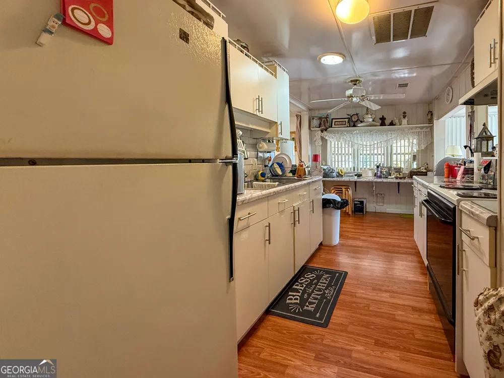 988 Mountain Shadows DR Cleveland, GA 30528