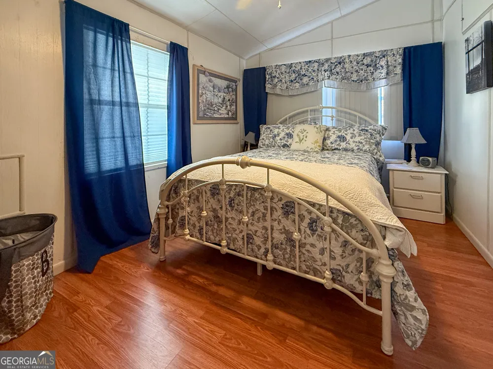 988 Mountain Shadows DR Cleveland, GA 30528