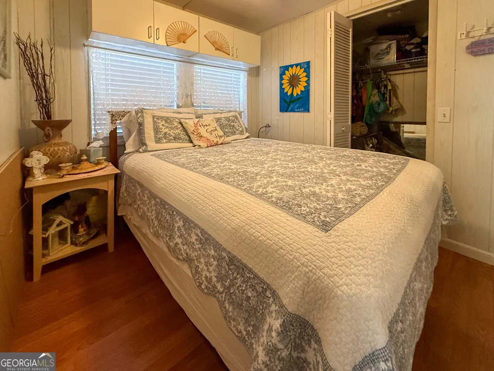 988 Mountain Shadows DR Cleveland, GA 30528