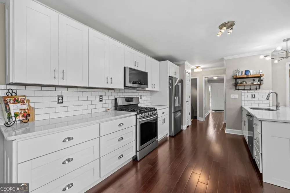 309 Laurel Glen XING Canton, GA 30114