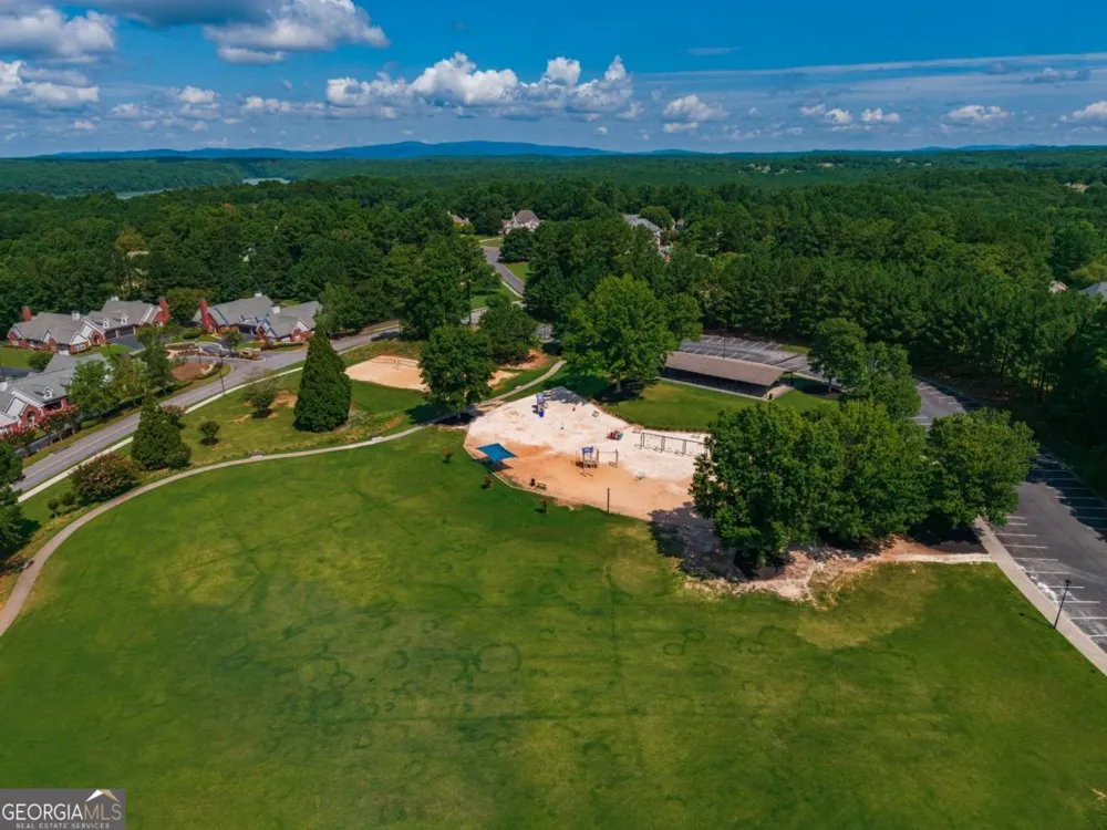 309 Laurel Glen XING Canton, GA 30114