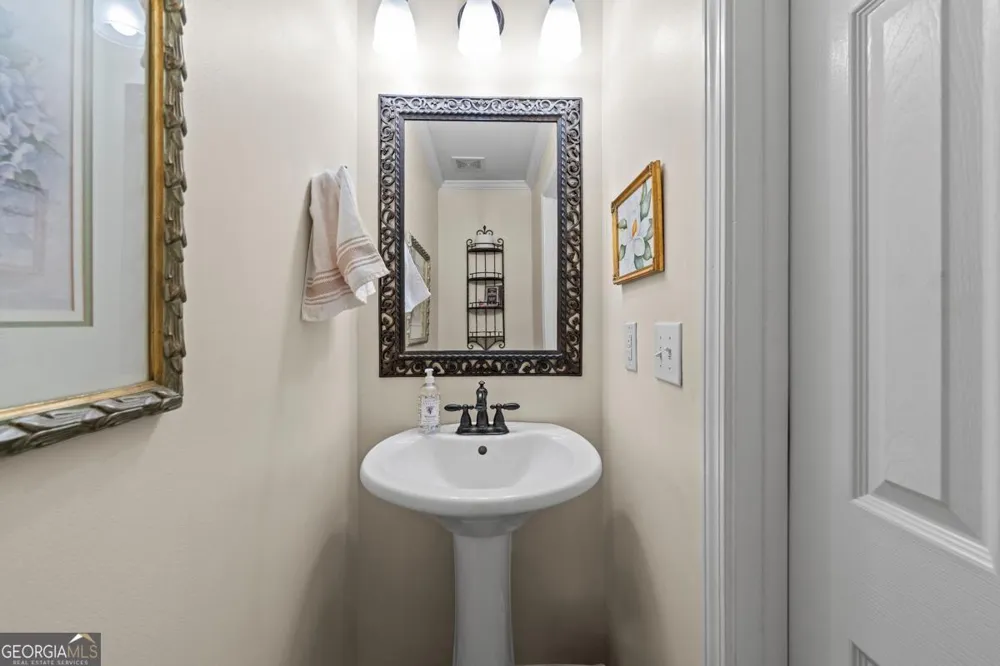 309 Laurel Glen XING Canton, GA 30114