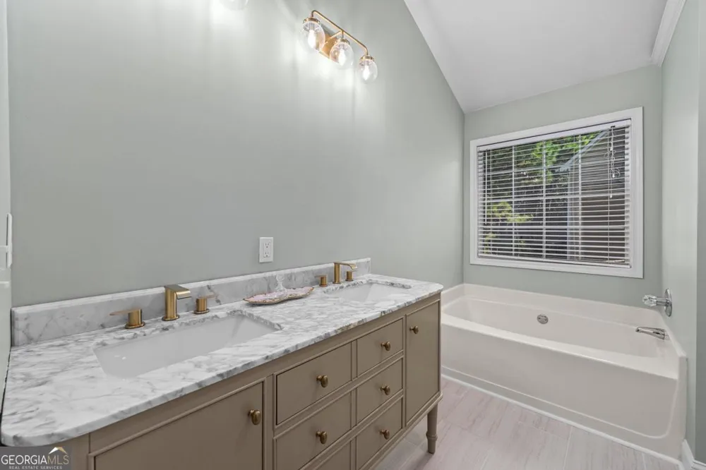 309 Laurel Glen XING Canton, GA 30114