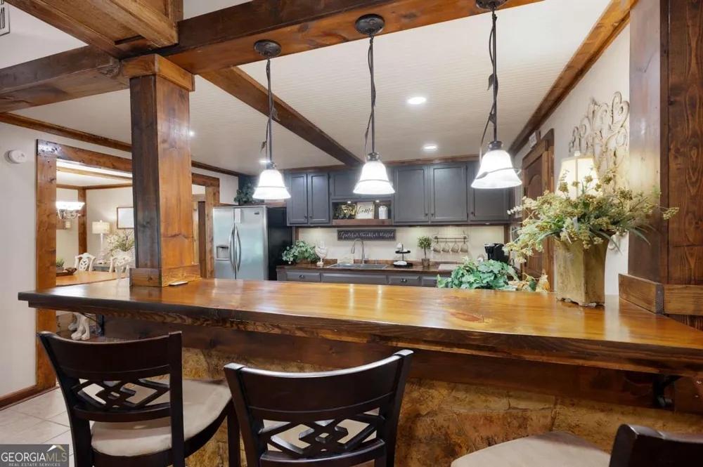 2064 Knight RD Ellijay, GA 30540