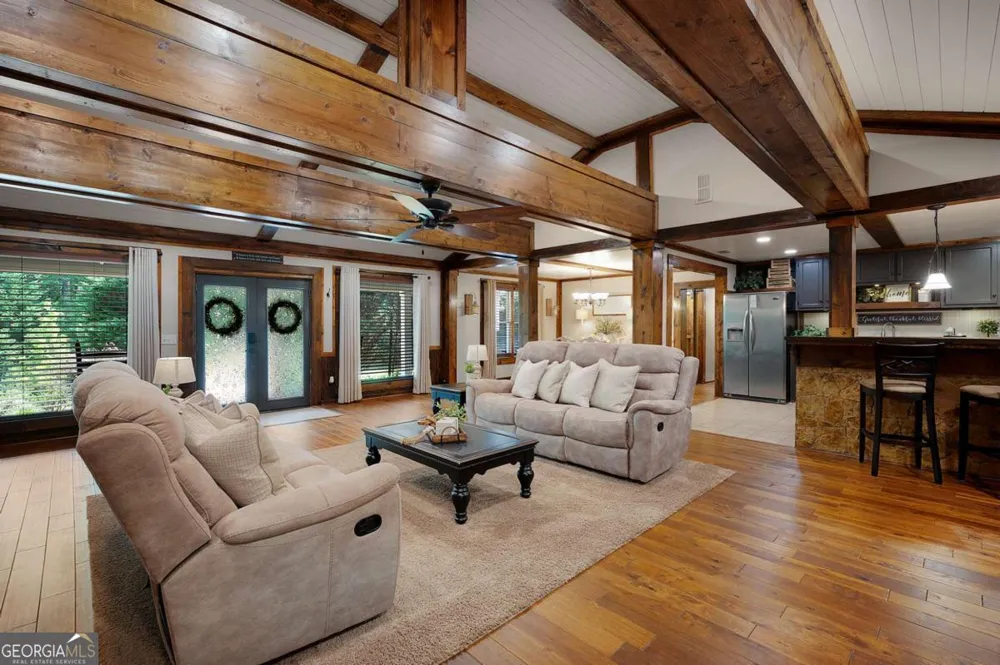 2064 Knight RD Ellijay, GA 30540
